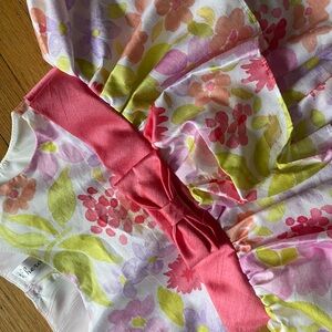 Floral sleeveless spring dress